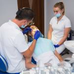 Why an Oral Surgeon in Newark Is Best for Wisdom Teeth Removal